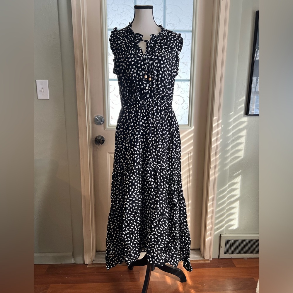 Talulah sz L black and white abstract polka dots tiered high low maxi dress.